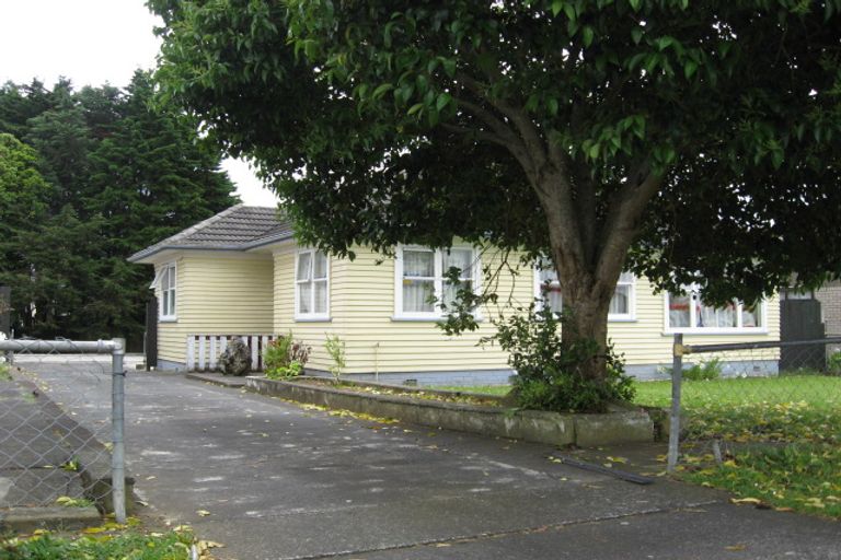 Photo of property in 15 Jordan Road, Mangere, Auckland, 2022