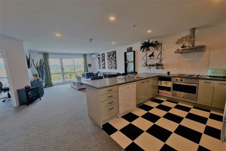 Photo of property in Santa Rosa, 21/340 Gulf Harbour Drive, Gulf Harbour, Whangaparaoa, 0930