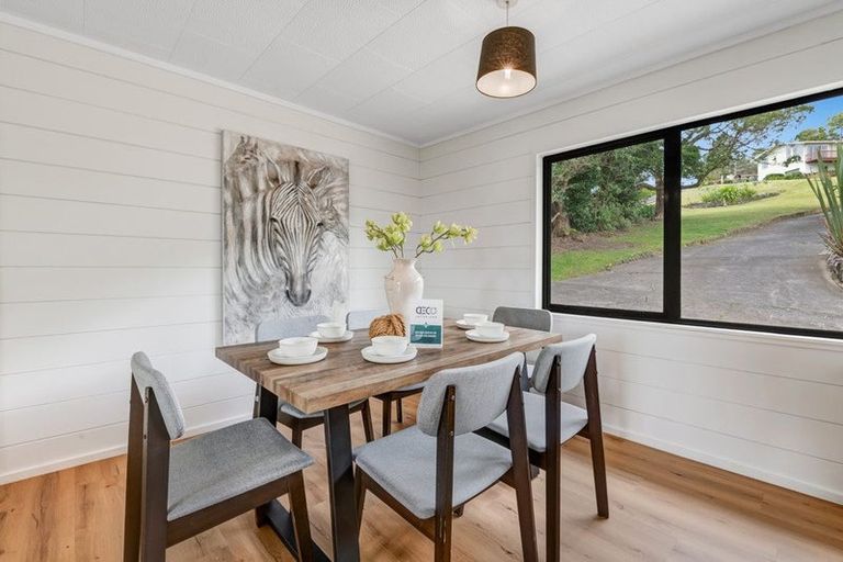 Photo of property in 2/15 Pemberton Avenue, Bayview, Auckland, 0629