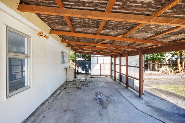 Photo of property in 14 Hillcrest Drive, Kelvin Grove, Palmerston North, 4414