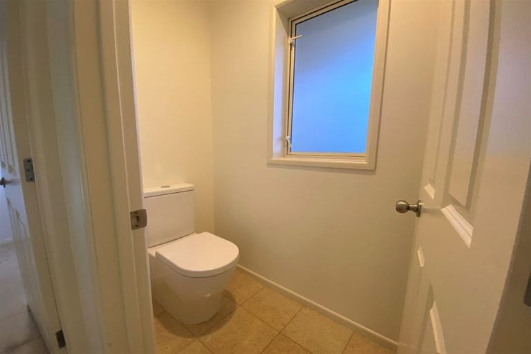 Photo of property in 58 Shelter Grove, Frankleigh Park, New Plymouth, 4310