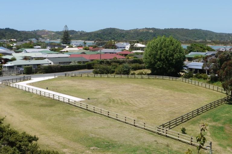 Photo of property in 17 Kakariki Road, Ngunguru, Whangarei, 0173