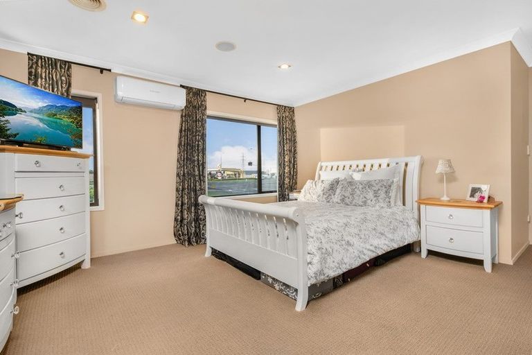 Photo of property in 3 Hinau Road, Karaka, Papakura, 2113