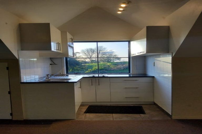 Photo of property in 86 Point View Drive, East Tamaki Heights, Auckland, 2016