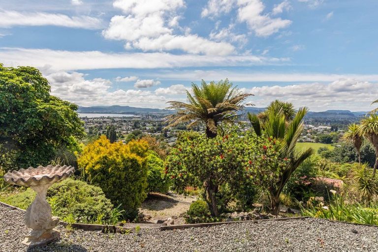 Photo of property in 29 Russell Crescent, Western Heights, Rotorua, 3015