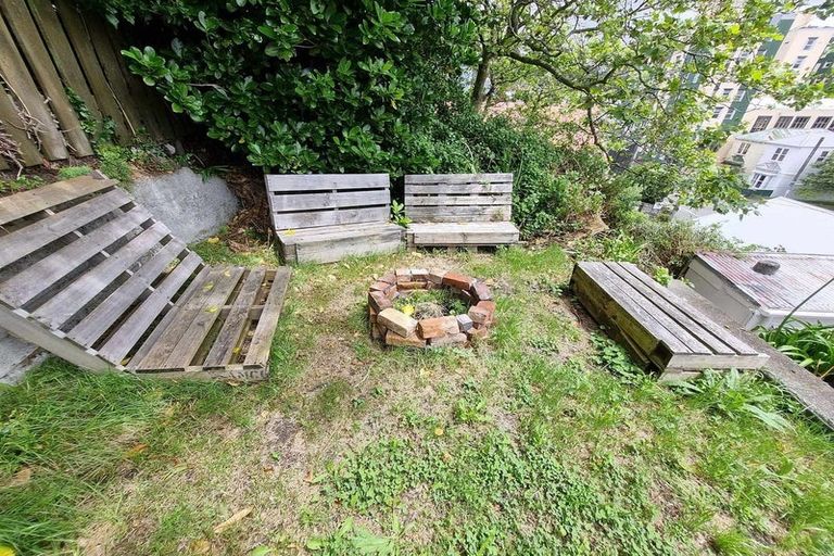 Photo of property in 89 Webb Street, Mount Cook, Wellington, 6011