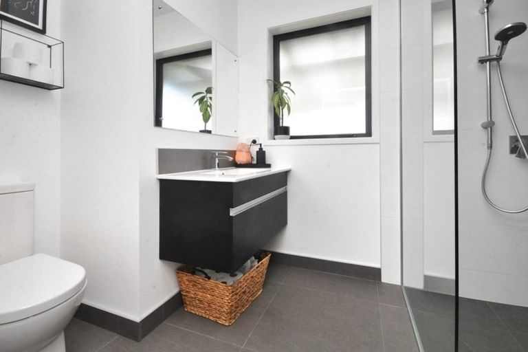 Photo of property in 2a Koromiko Place, Waiuku, 2123