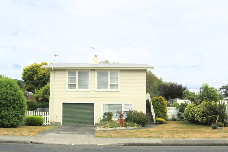 Photo of property in 19 Perry Street, Heretaunga, Upper Hutt, 5018