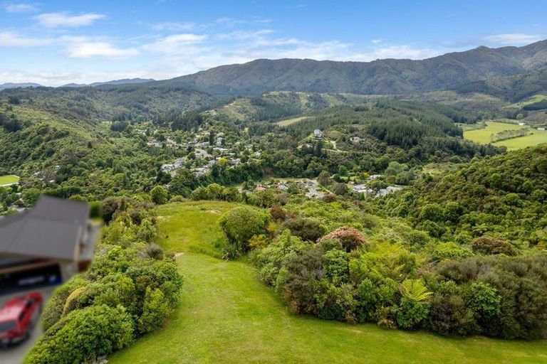Photo of property in 86 Mount Marua Way, Timberlea, Upper Hutt, 5018