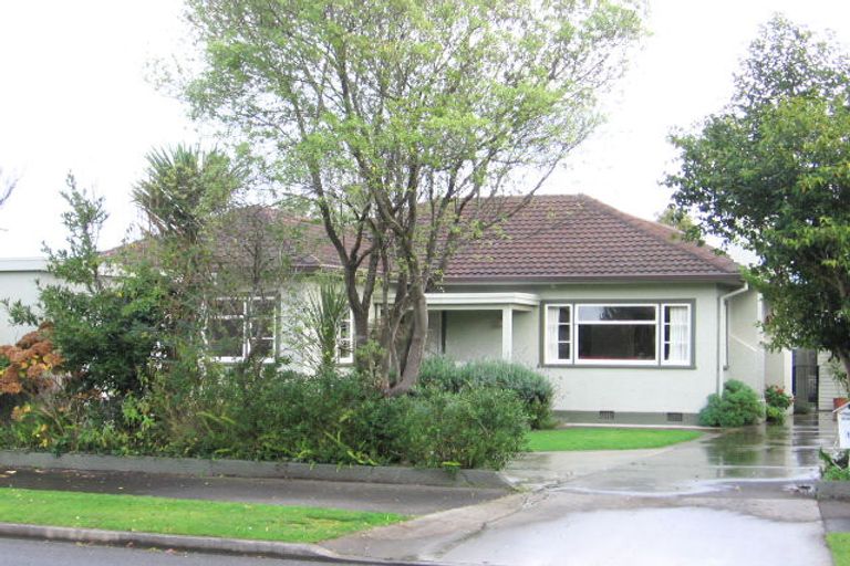 Photo of property in 10 Manuka Street, Hokowhitu, Palmerston North, 4410