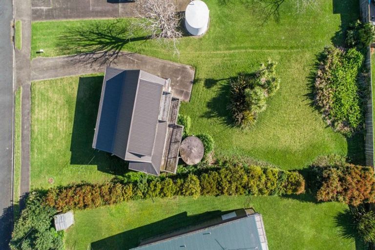 Photo of property in 46 De Luen Avenue, Tindalls Beach, Whangaparaoa, 0930