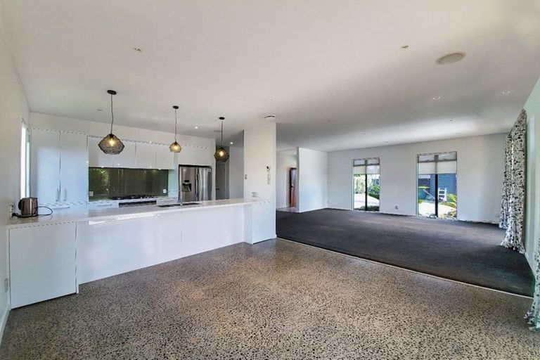 Photo of property in 29 Te Wharau Drive, Greenhithe, Auckland, 0632