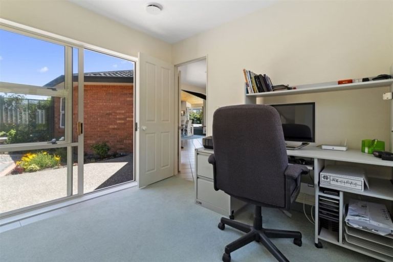 Photo of property in 1 Links View Drive, Omokoroa, 3114