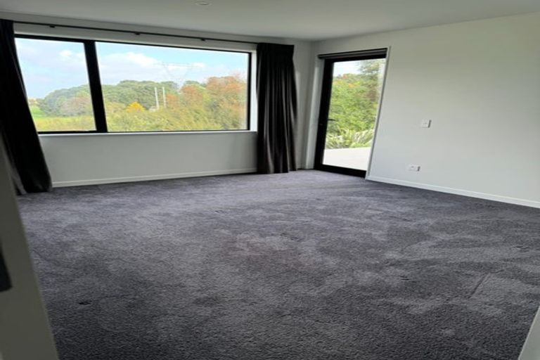 Photo of property in 8 Kaiwaru Place, Waikanae, 5036