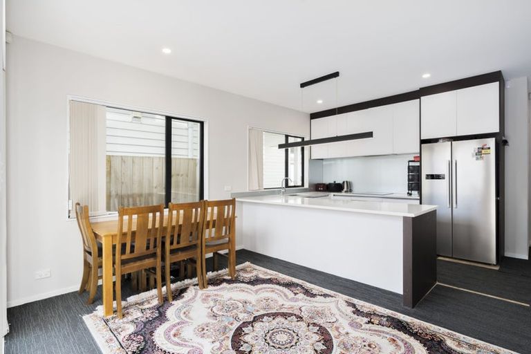 Photo of property in 54c Chilcott Road, Henderson, Auckland, 0612