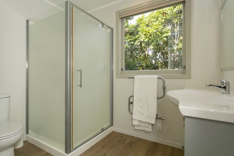 Photo of property in 46 Chesham Avenue, Waipahihi, Taupo, 3330