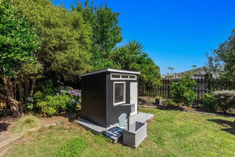 Photo of property in 1 Tawhara Place, Edgecumbe, 3120