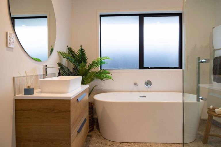 Photo of property in 15 Gisele Crescent, Halswell, Christchurch, 8025