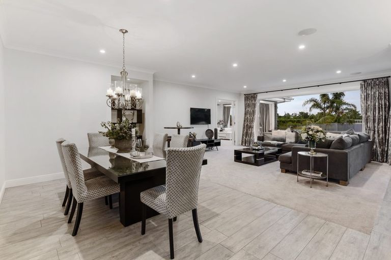 Photo of property in 13 Milano Boulevard, Karaka, Papakura, 2113