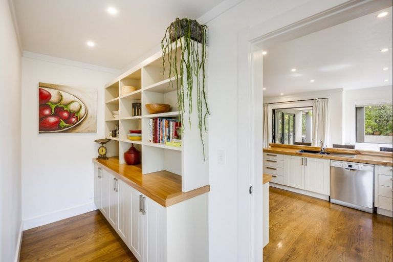 Photo of property in 43 Greenwood Road, Havelock North, 4130