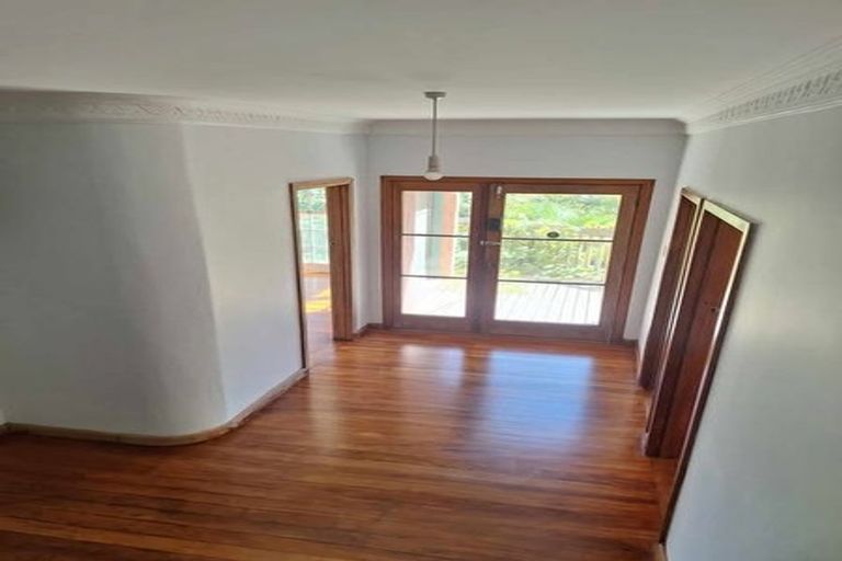 Photo of property in 39 Chaucer Road, Hospital Hill, Napier, 4110