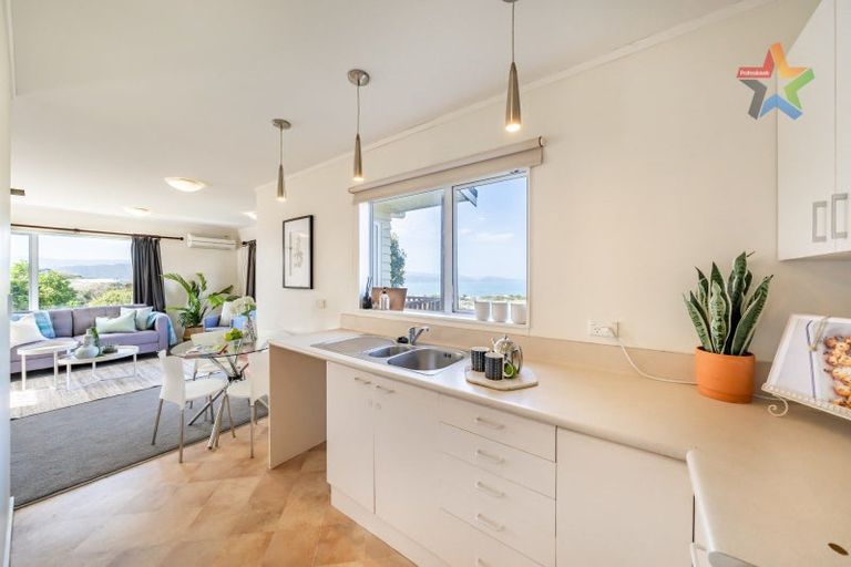 Photo of property in 29 Oakleigh Street, Maungaraki, Lower Hutt, 5010