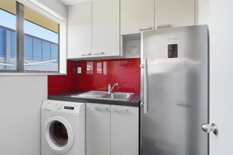 Photo of property in 26 Takaro Avenue, Sockburn, Christchurch, 8042