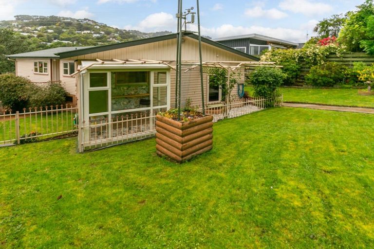 Photo of property in 103 Churchill Drive, Crofton Downs, Wellington, 6035