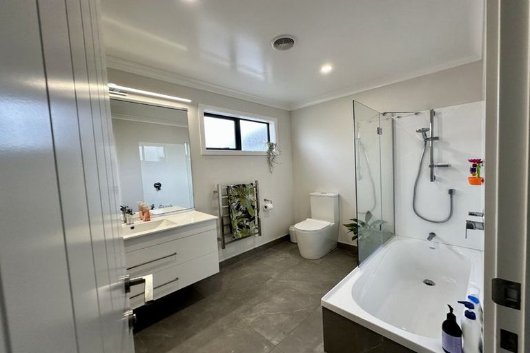 Photo of property in 5 Conway Place, Terrace End, Palmerston North, 4410