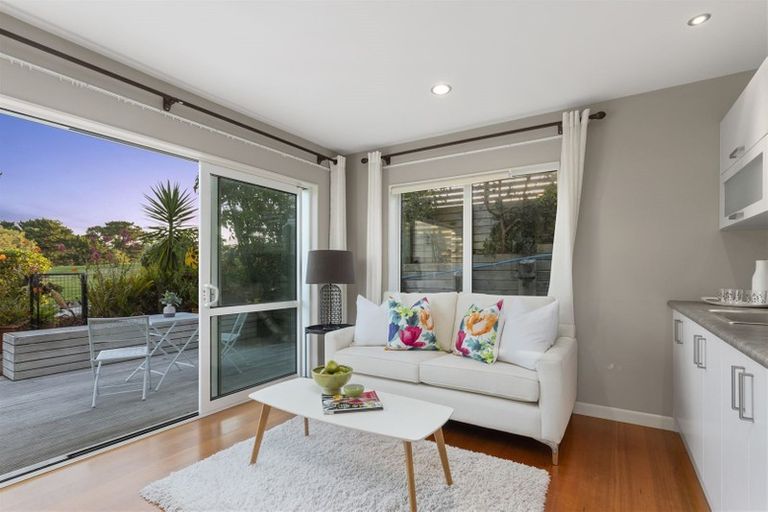 Photo of property in 80 Park Rise, Campbells Bay, Auckland, 0630