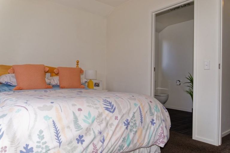 Photo of property in 18 Stowell Drive, Cromwell, 9310