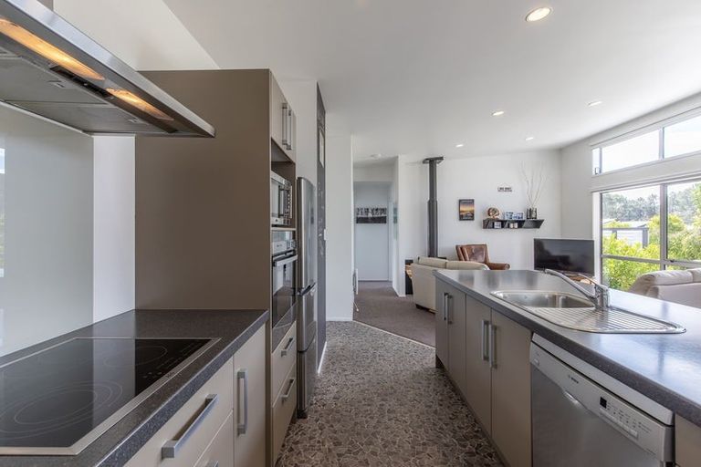 Photo of property in 18 Wai Matangi Place, Motuoapa, 3382