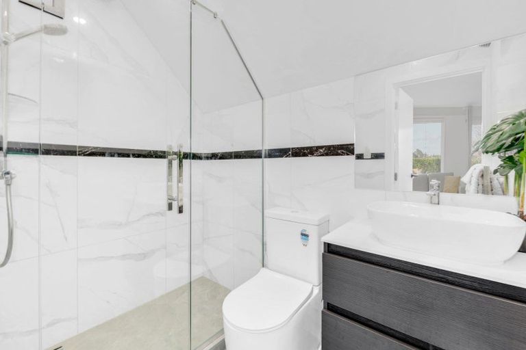 Photo of property in 281 Point View Drive, Shamrock Park, Auckland, 2016