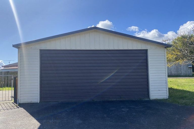 Photo of property in 64 Redcrest Avenue, Red Hill, Papakura, 2110