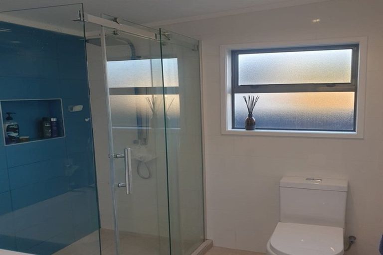 Photo of property in 2/22 Seine Road, Forrest Hill, Auckland, 0620