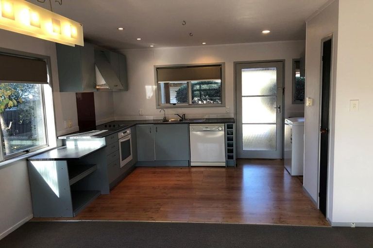 Photo of property in 2/8 Putney Place, Ranui, Auckland, 0612