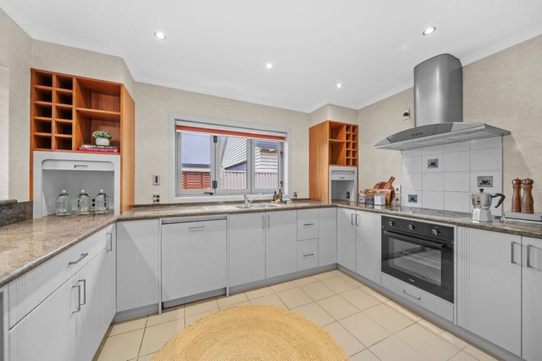 Photo of property in 32 Cody Crescent, Lansdowne, Masterton, 5810