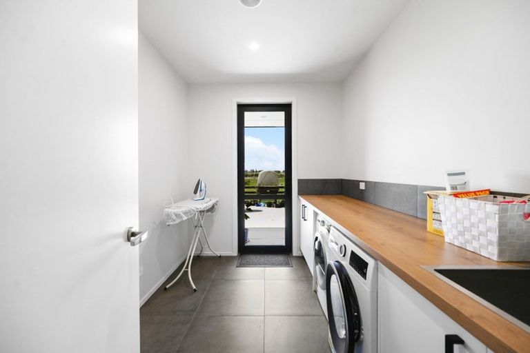 Photo of property in 402 Lake Road, Horsham Downs, 3791