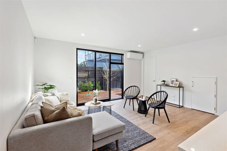 Photo of property in 2/29 Browning Street, Sydenham, Christchurch, 8023