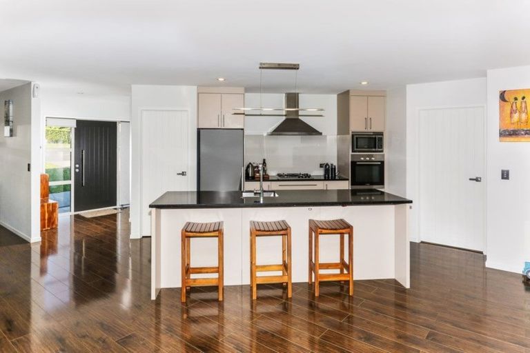 Photo of property in 64 Isabella Drive, Pukekohe, 2120