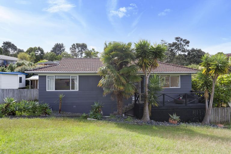 Photo of property in 12 Sari Place, Massey, Auckland, 0614