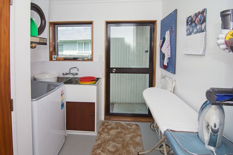 Photo of property in 42 Oak Street, Masterton, 5810