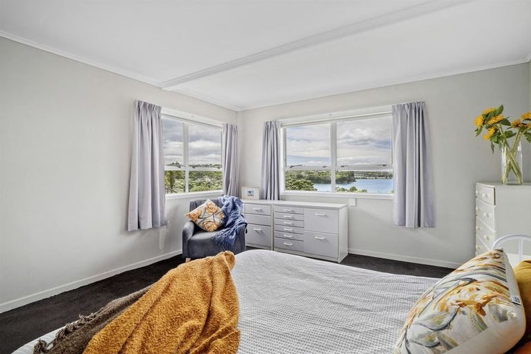 Photo of property in 97 Tiri Road, Tindalls Beach, Whangaparaoa, 0930