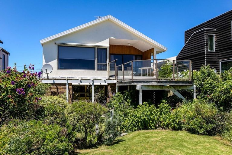 Photo of property in 10 Roy Terrace, Moturoa, New Plymouth, 4310