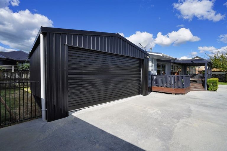 Photo of property in 13 Kingsley Street, St Andrews, Hamilton, 3200
