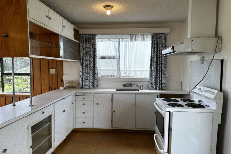 Photo of property in 1292 Whangaparaoa Road, Army Bay, Whangaparaoa, 0930