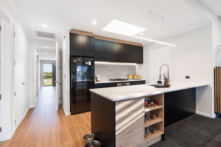 Photo of property in 42 Manakura Street, Russley, Christchurch, 8042