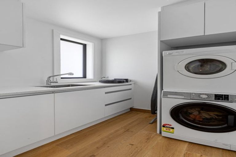 Photo of property in 39 Bayview Park Lane, Orewa, 0931