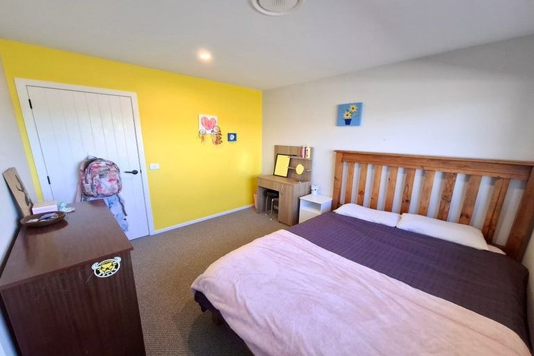 Photo of property in 5 Wheki Lane, Inglewood, 4330