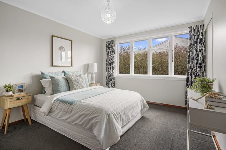 Photo of property in 19 Flay Crescent, Burnside, Christchurch, 8053